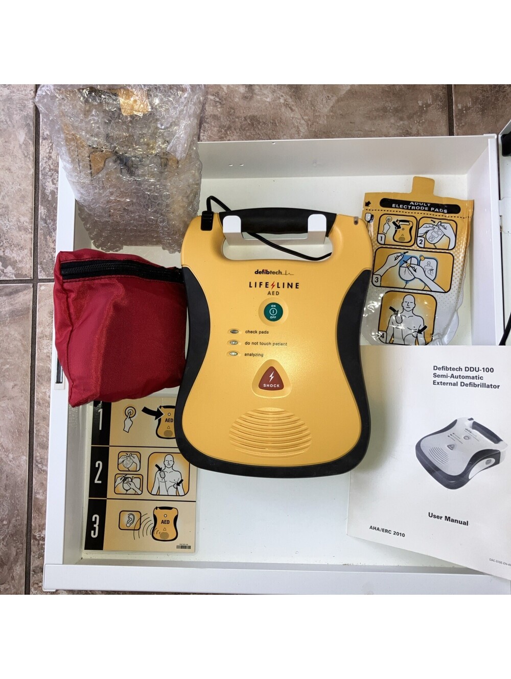 Defibtech LifeLine (DDU-100A) &  Pad’s Wall Case And More “LOOK”
